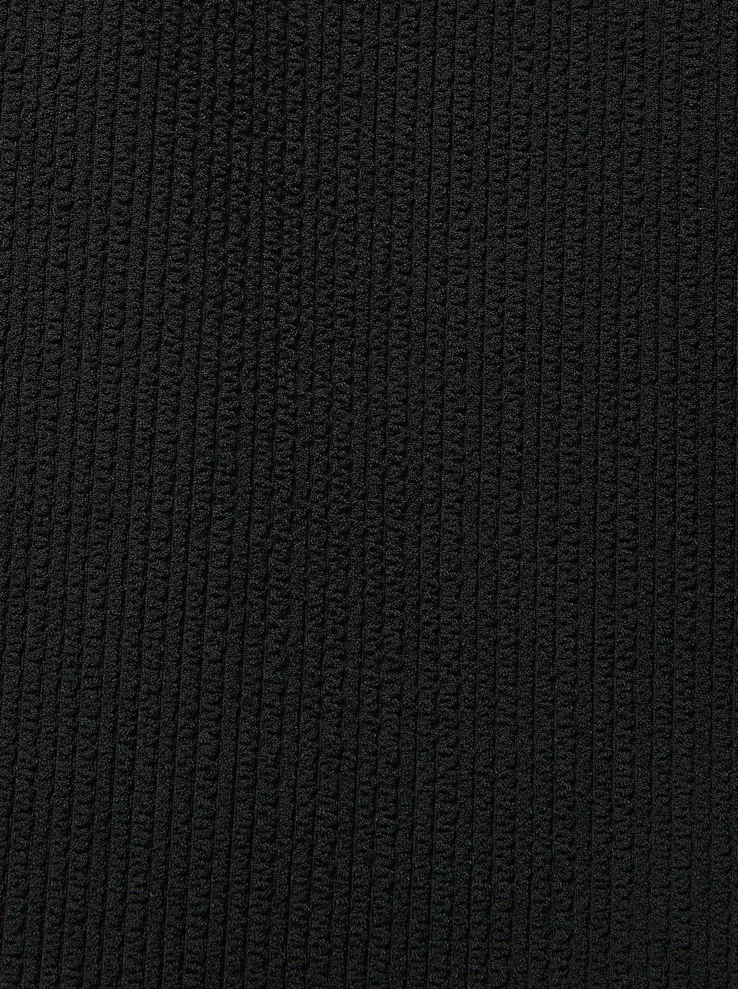 Daphne One Piece Black Texture