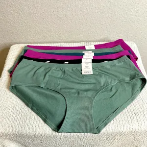 Seamless Hipster Underwear