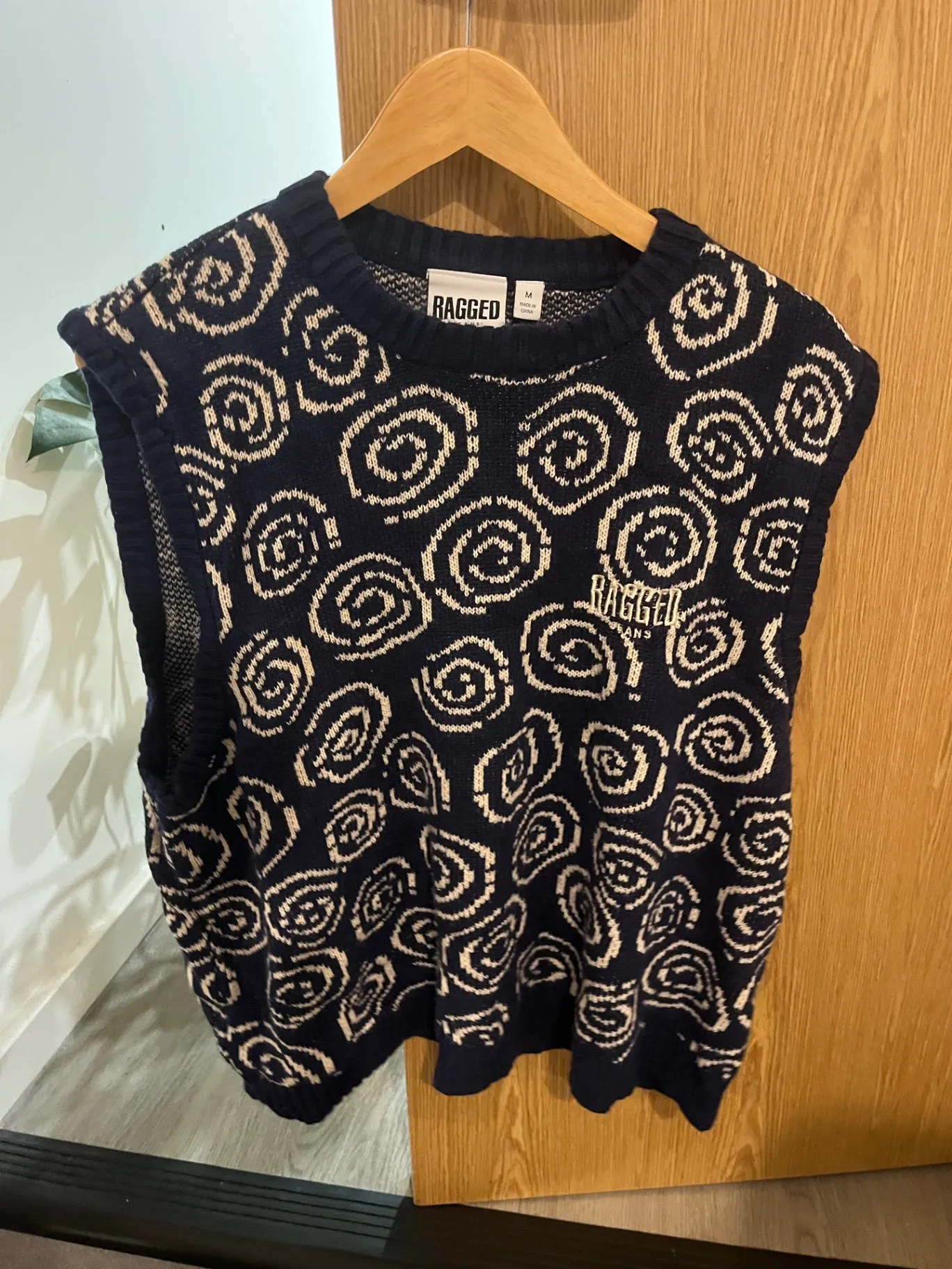Sleeveless sweater