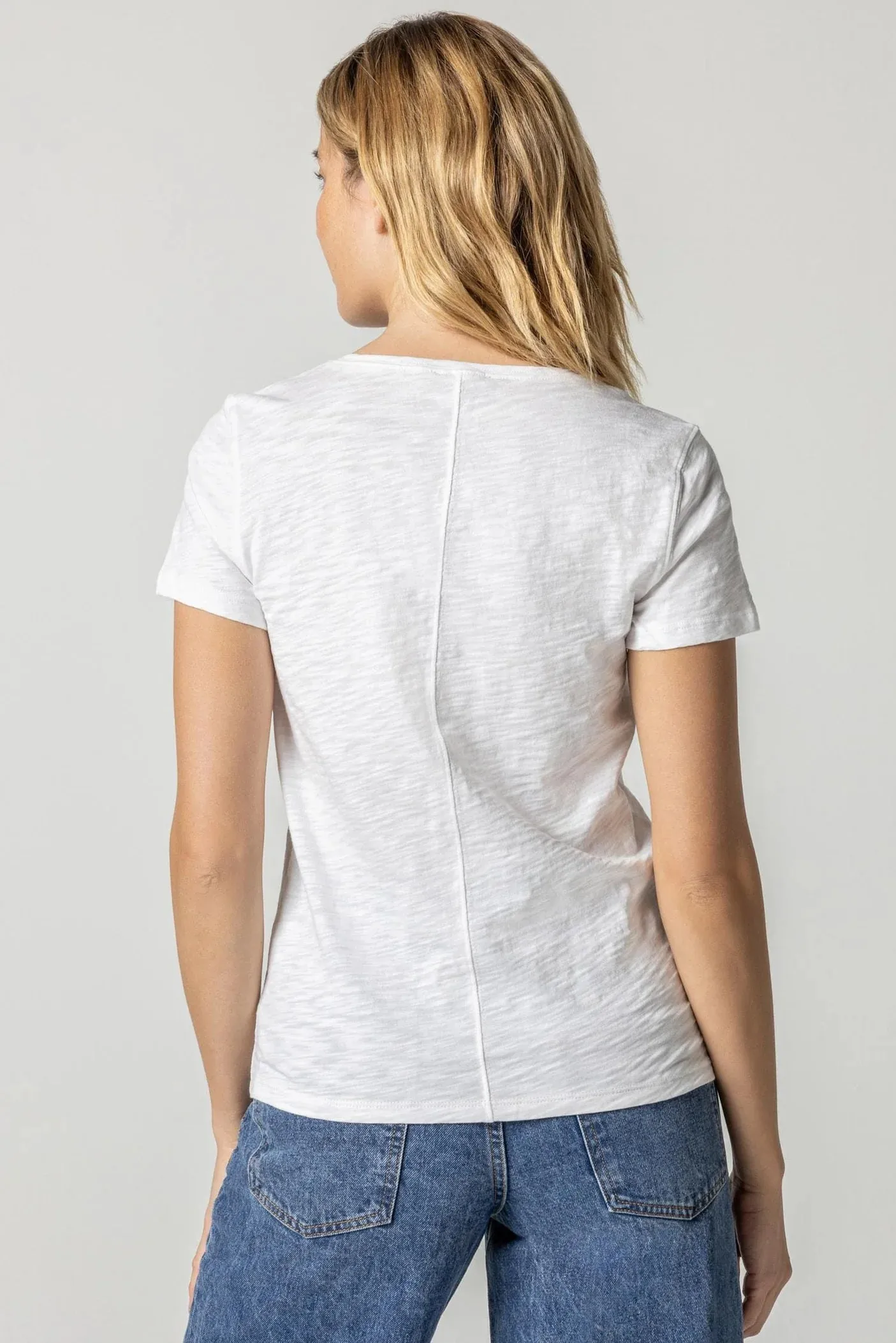 V-Neck Short Sleeve Back Seam Tee